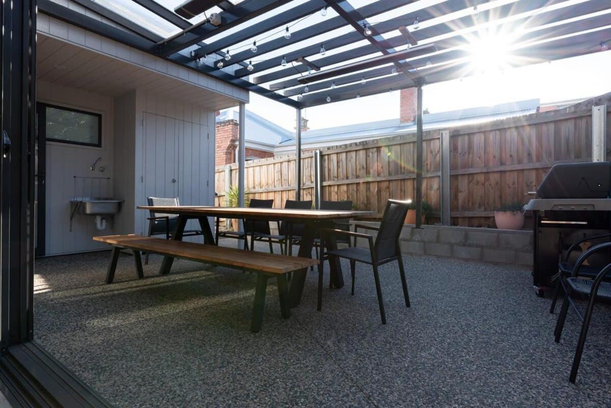 Balfour Cottage Wifi & Parking Launceston Exterior photo